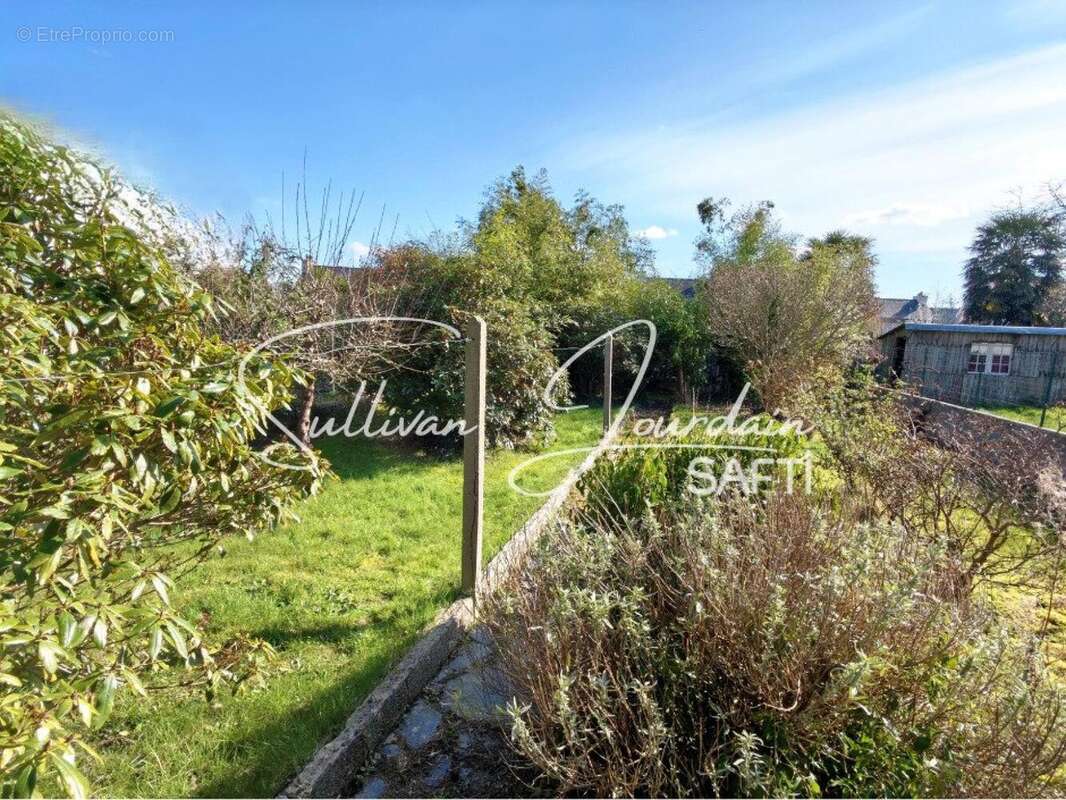 Photo 2 - Maison à SAINT-MARTIN-DES-CHAMPS