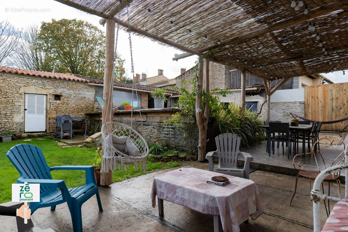 Maison à CHAILLE-LES-MARAIS