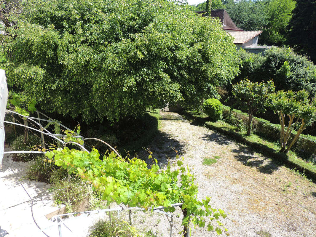 Maison à CASTAGNEDE