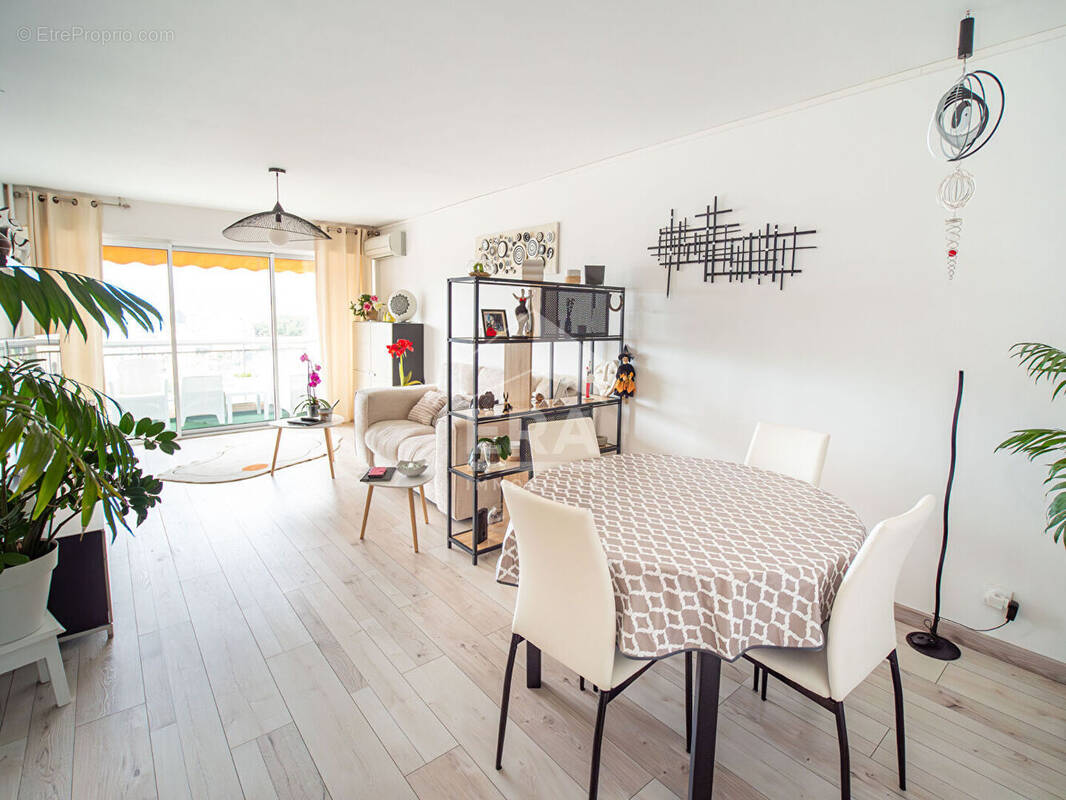 Appartement à LE CANNET