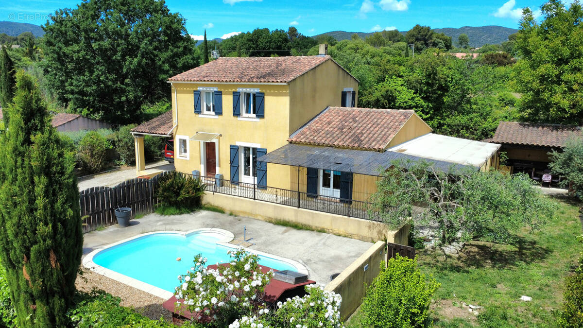 Maison à LAURIS
