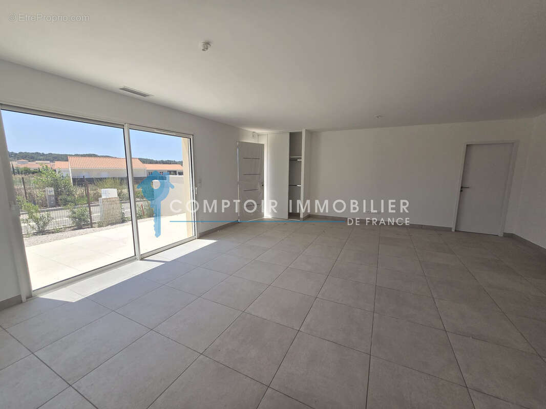 Dpt Hérault 34, A vendre à Nissan lez Enserune 34440, maison neuve plain pied T4 de 88 m2 avec garage - photo 3