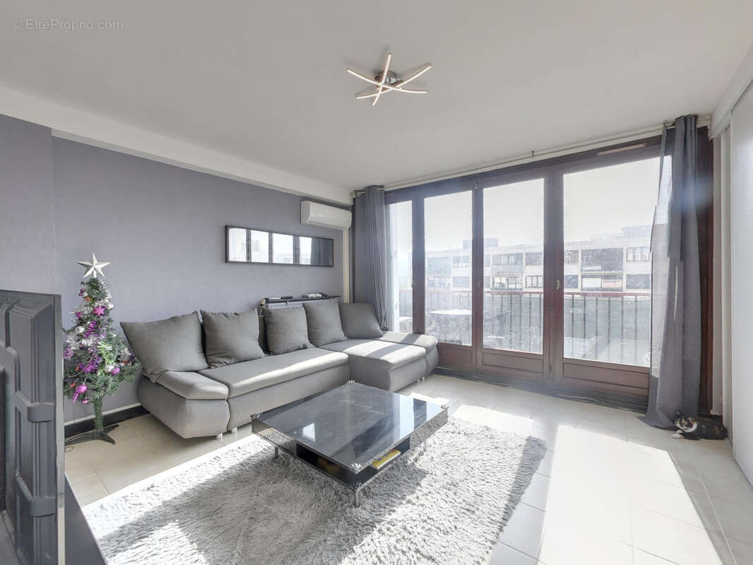 Appartement à ECHIROLLES