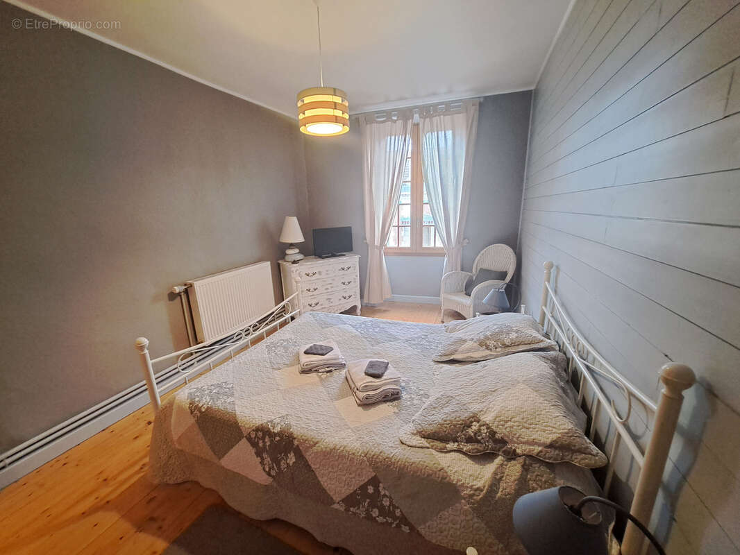 Maison à VILLENEUVE-LA-GUYARD