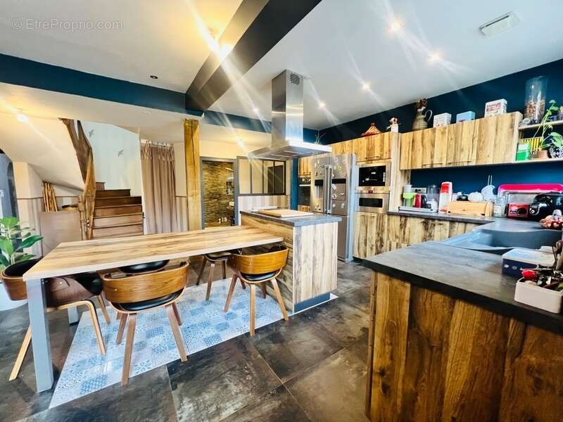 Maison à CHATELLERAULT