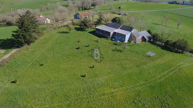 Corps de ferme-170m2-COURRIS - photo 2