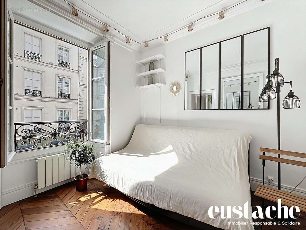 Appartement à PARIS-9E
