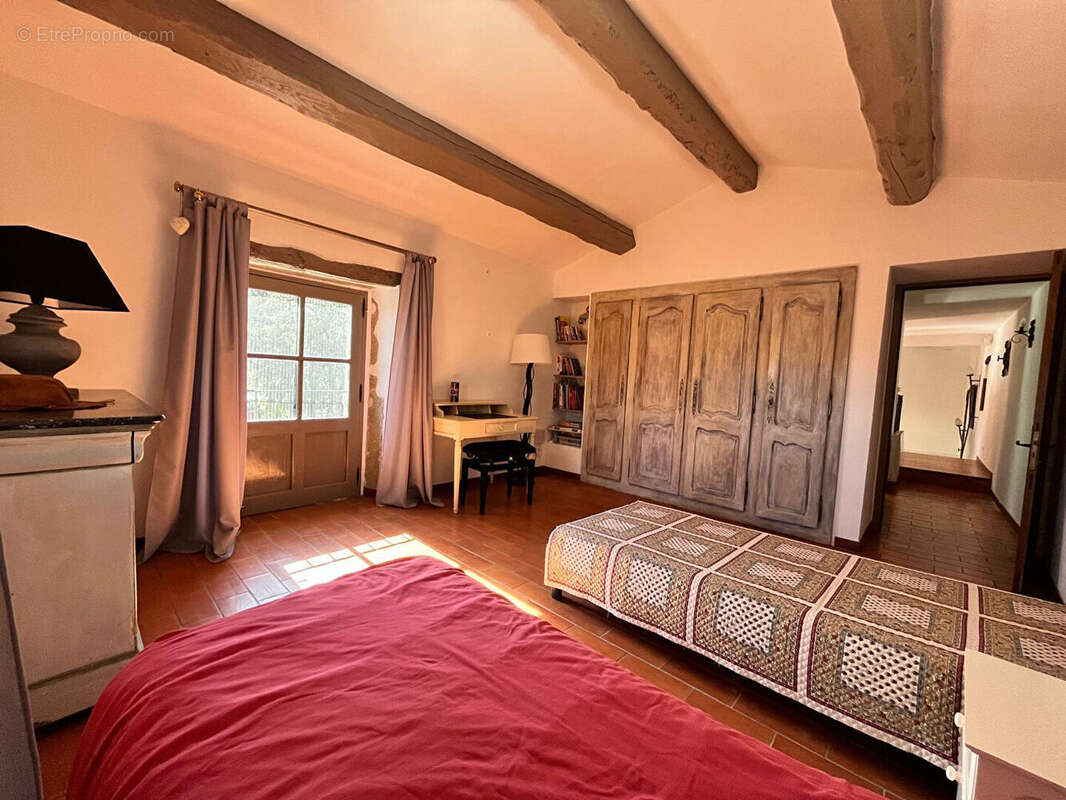Maison à GRIGNAN