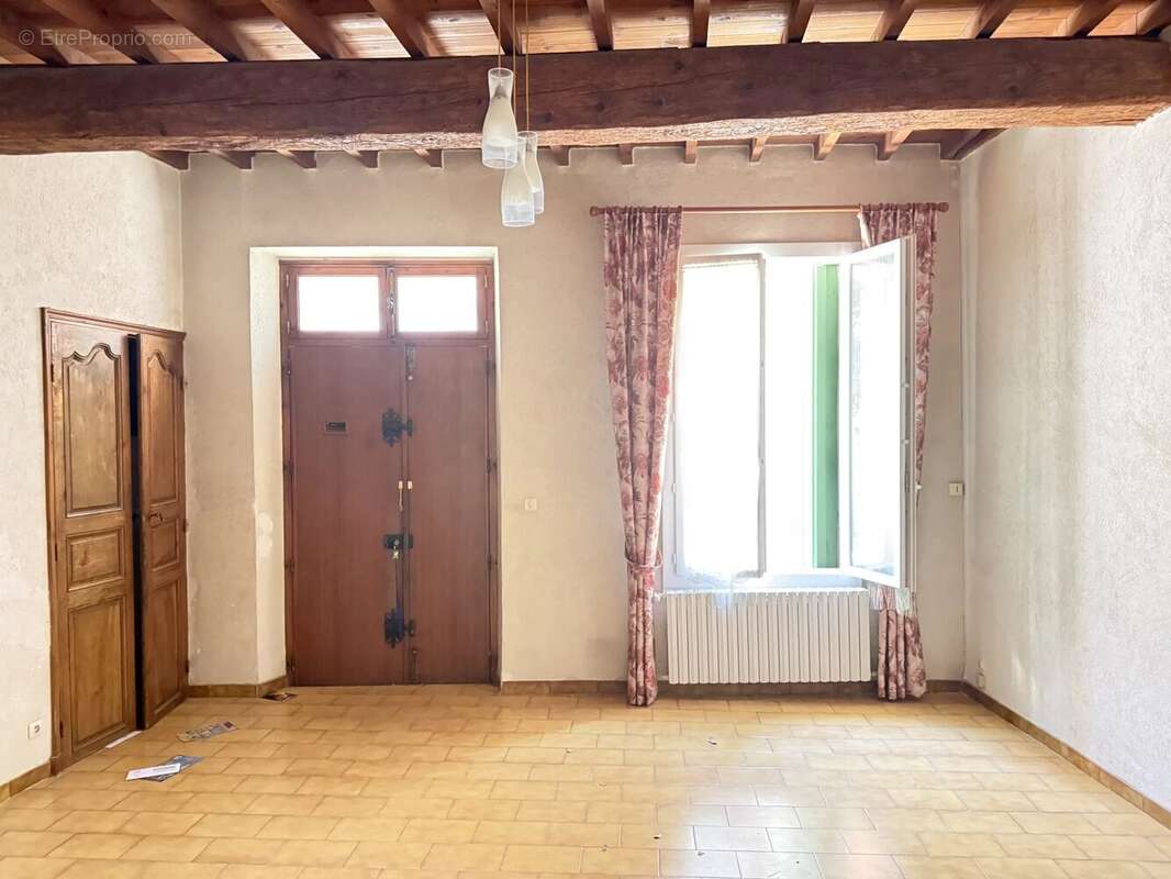Maison 5 pièces avec jardin et terrasse - photo 7