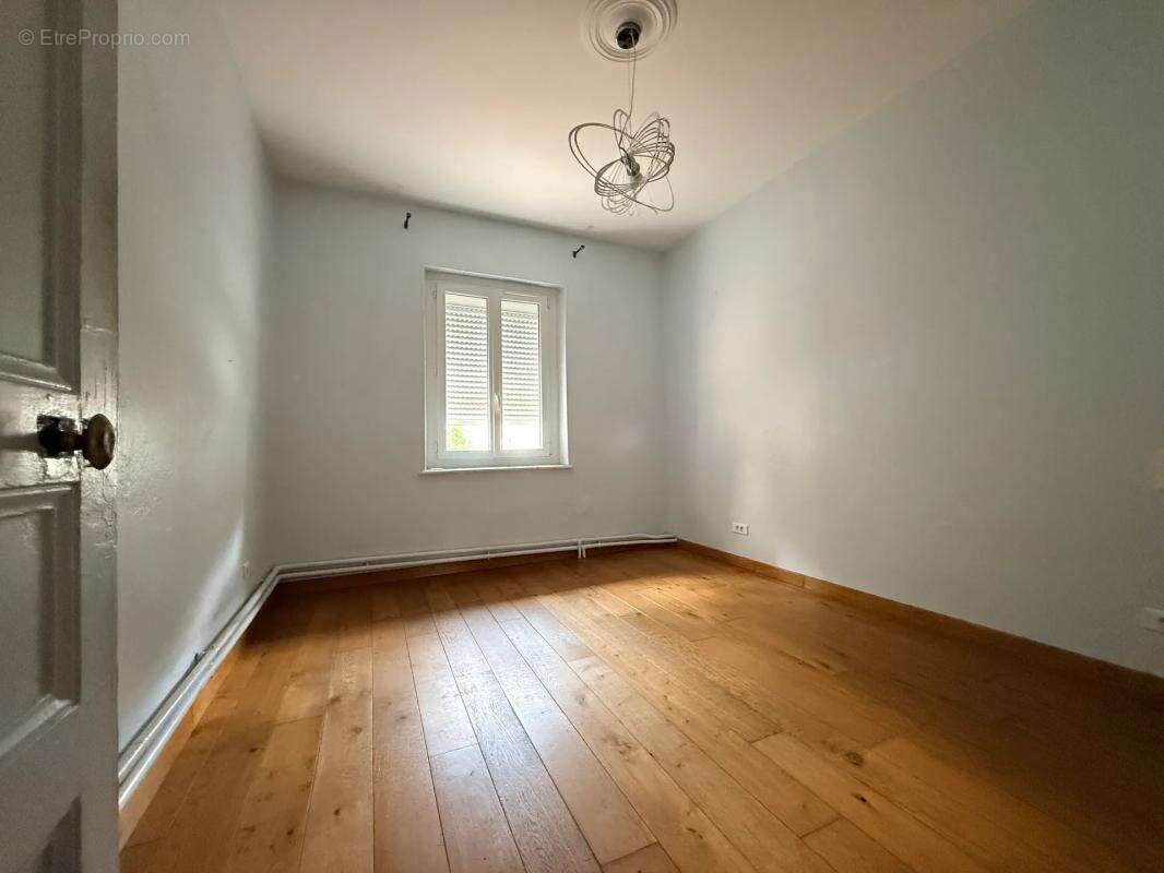 Maison de 7 pièces de 173 m² à Chamalières - photo 9