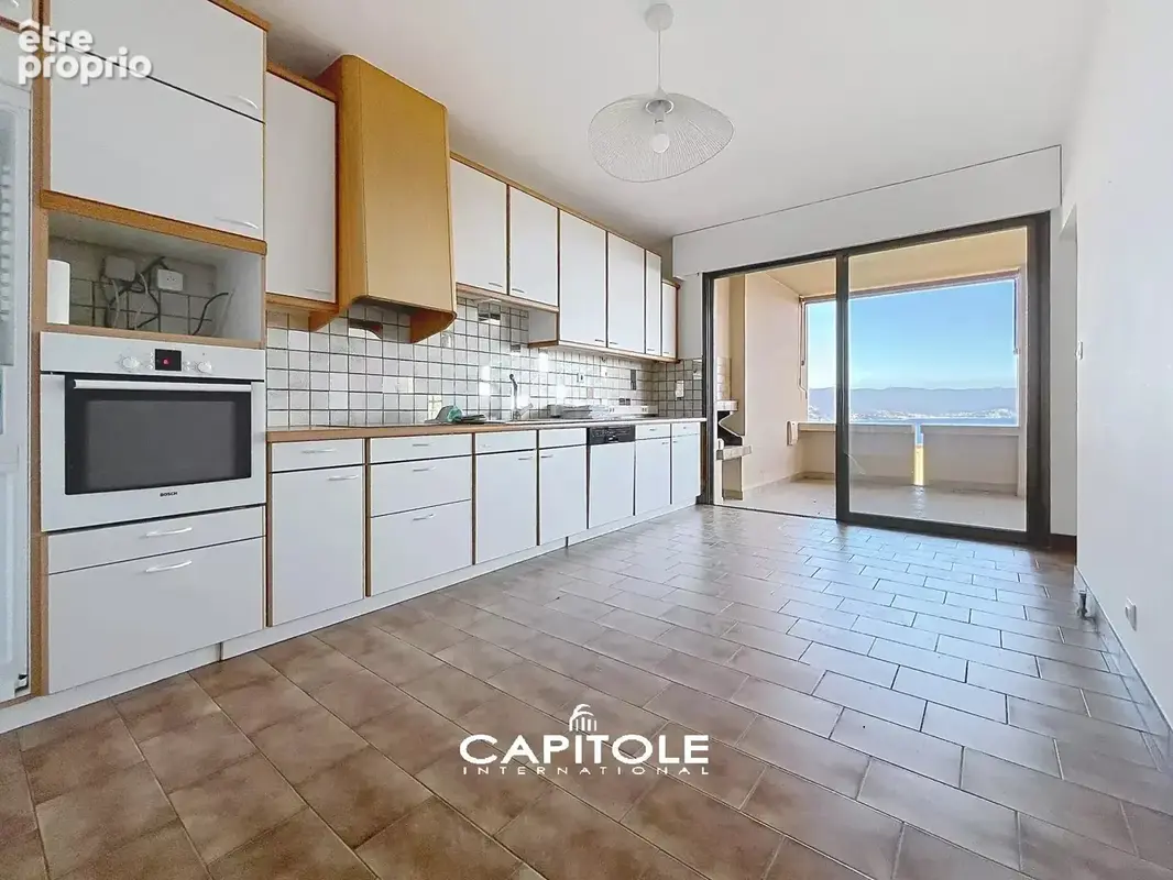 Ajaccio – salario – f5 de 143 m² avec terrasse de 39 m², jardin privatif de 130 m² et vue panoramique sur le golfe – tennis, cav - photo 6