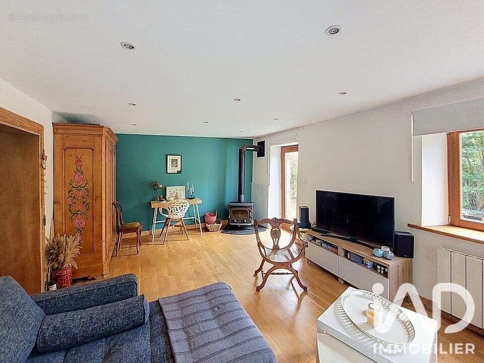 Maison 160 m² à La Croix-Aux-Mines  - photo 4