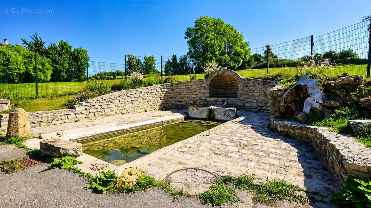 Terrain à bâtir - centre ville - 370 m2 - photo 6