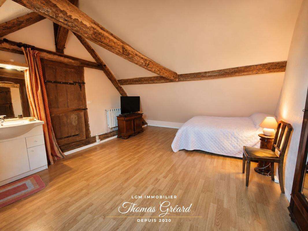 Propriété de caractère avec 3 logements, grange et dépendances près de Vendôme - photo 13