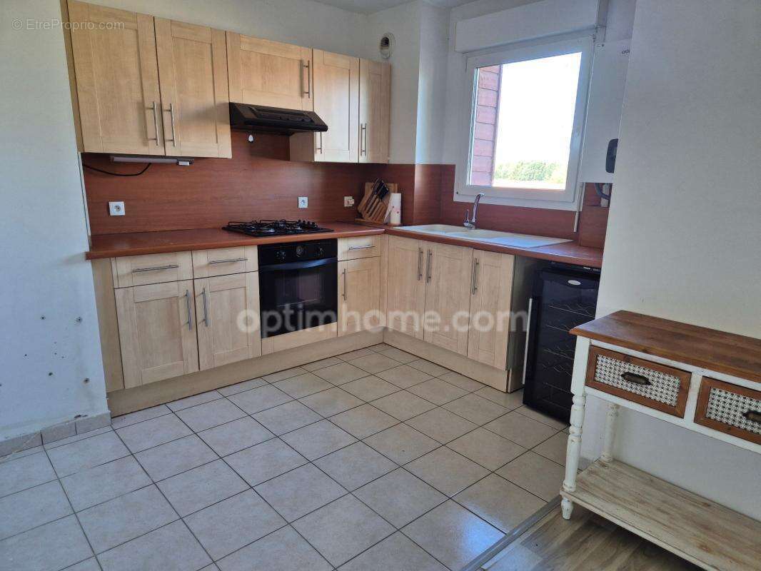 Appartement T3 au calme avec parking - photo 6