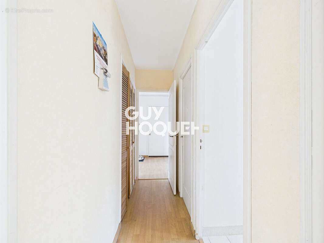 Appartement à PETIT-COURONNE