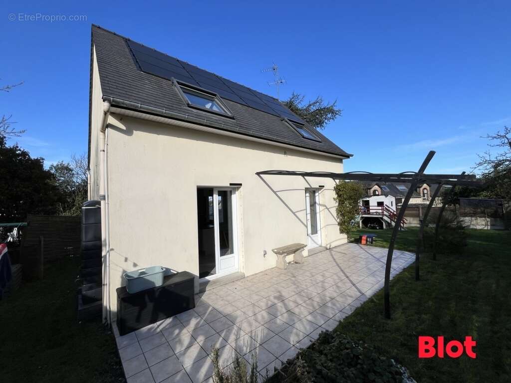 Maison à ERCE-EN-LAMEE