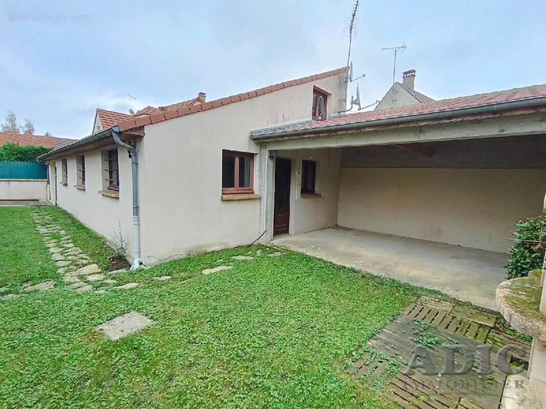 Maison à SAINT-MARD