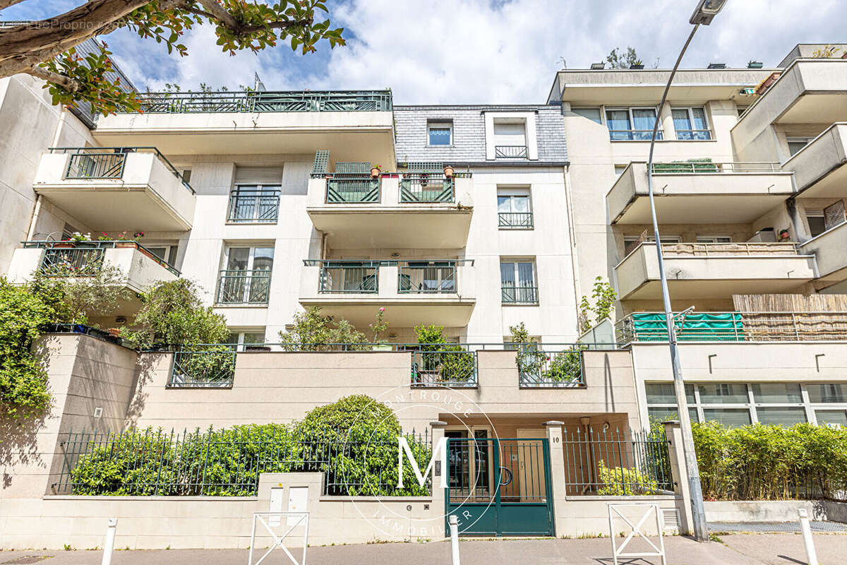 Appartement à MONTROUGE