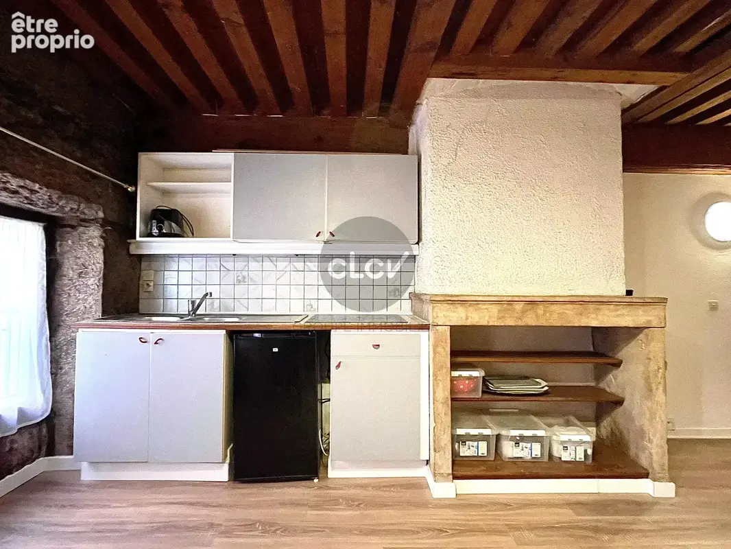 Vente - croix-paquet – pentes de la croix-rousse – studio meublé avec cachet - photo 3