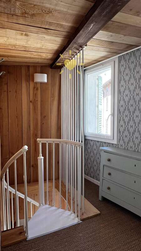 Appartement à CLAVIERS