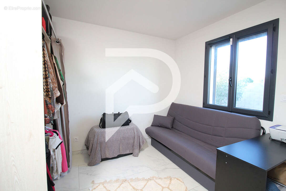 Maison à SAINT-GILLES