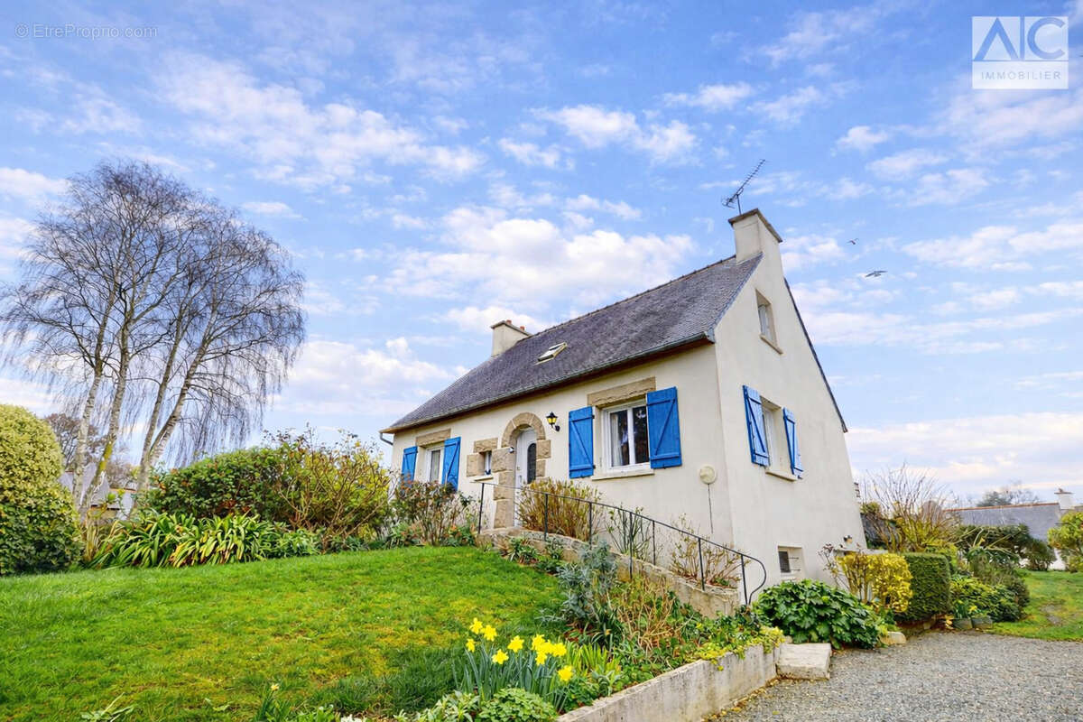 Maison à LANVOLLON