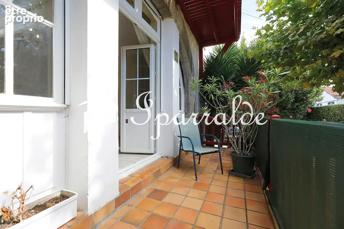 Exclusivité   hendaye centre-ville  117 m2  5 pièces  parking & très grande cave - photo 20