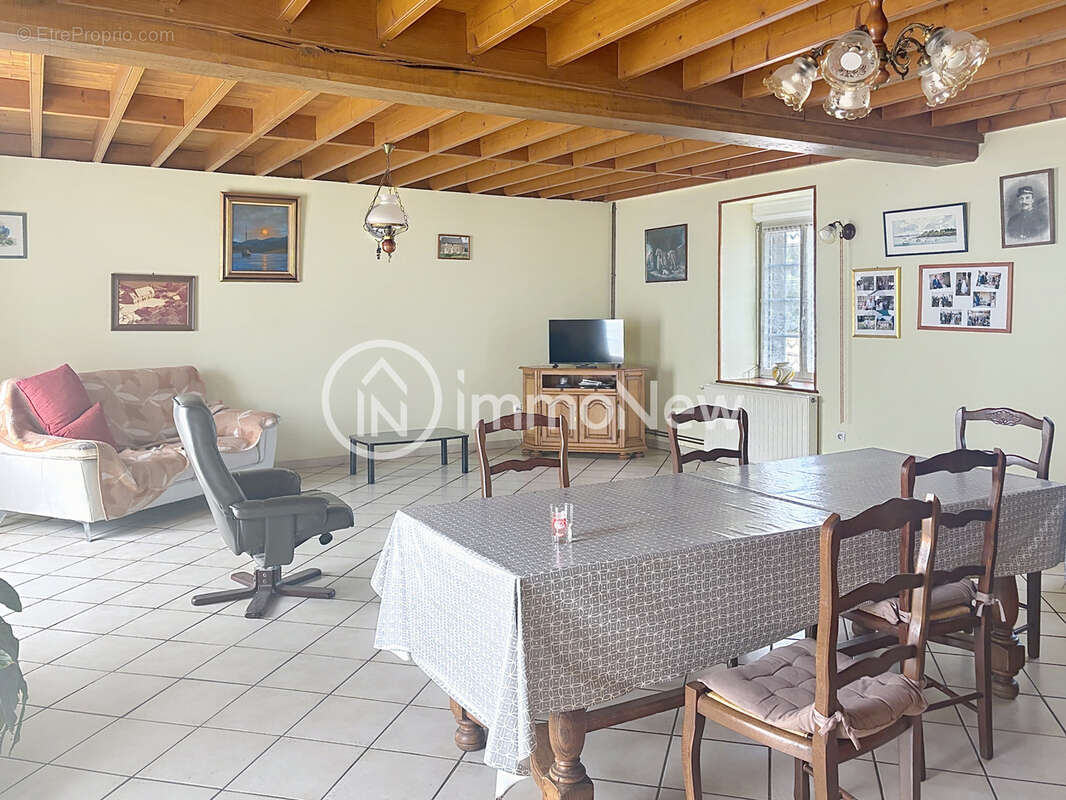 Maison 127 m2 habitable de suite proche bourg sur beau terrain 2500 m2 environ - photo 3
