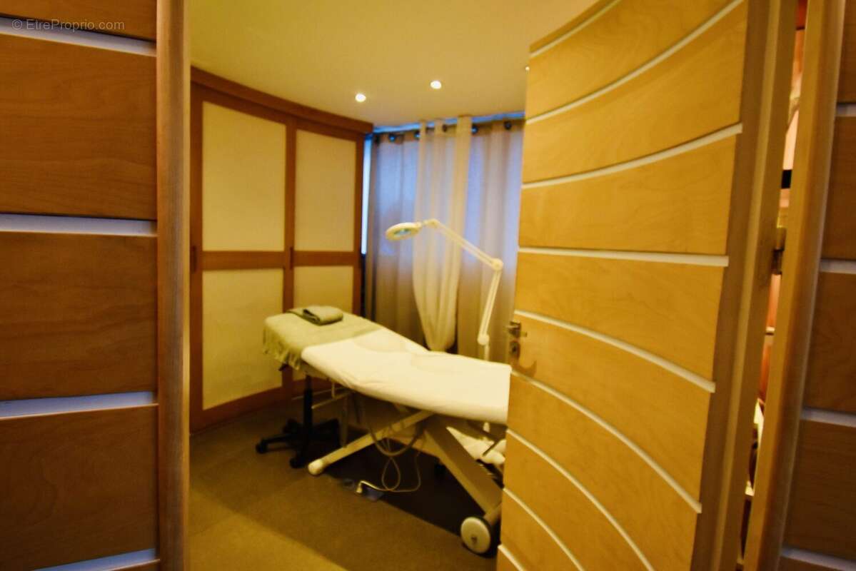 Commerce à LA TRINITE-SUR-MER