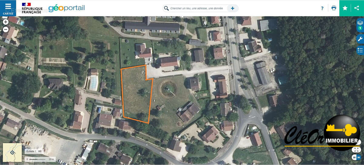 Terrain à PIERRE-DE-BRESSE