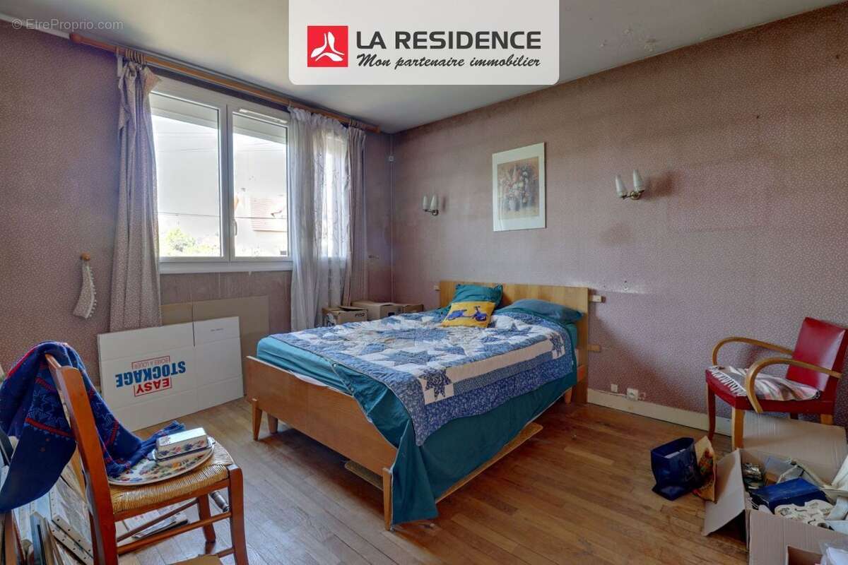 Maison 86 m² à Carrieres-Sous-Poissy  - photo 4