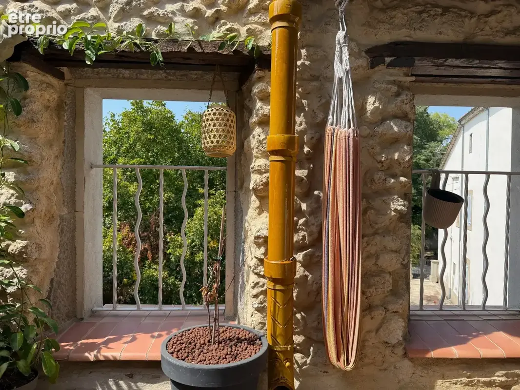Maison de village en pierre rénovée avec terrasse tropézienne à Argeliers – 173 m² - photo 8