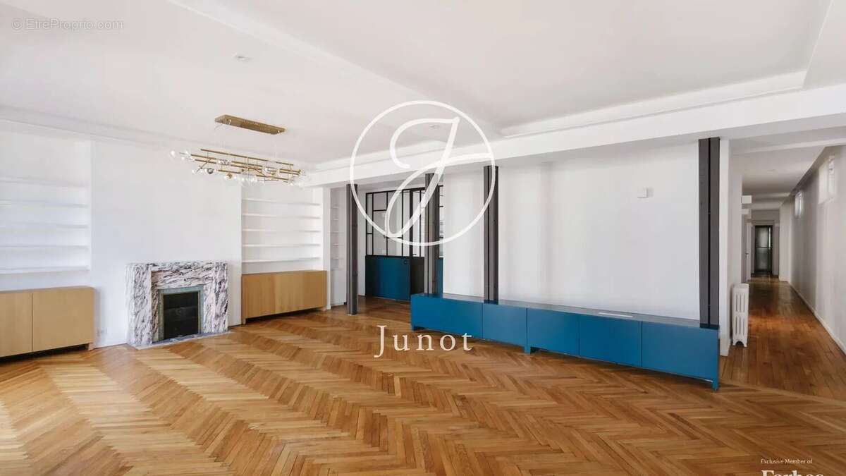 Appartement à PARIS-6E