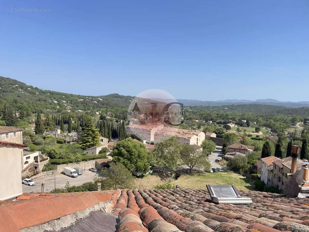 Appartement à SEILLANS