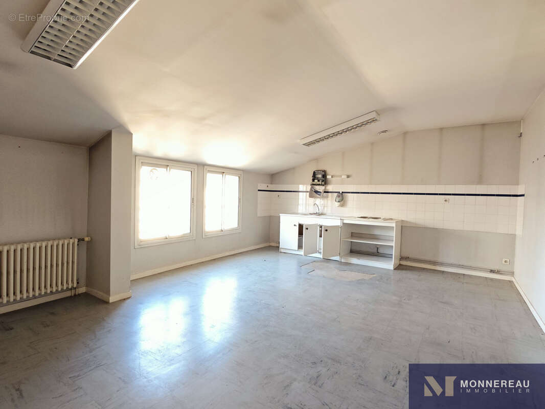 Immeuble centre segonzac - photo 14