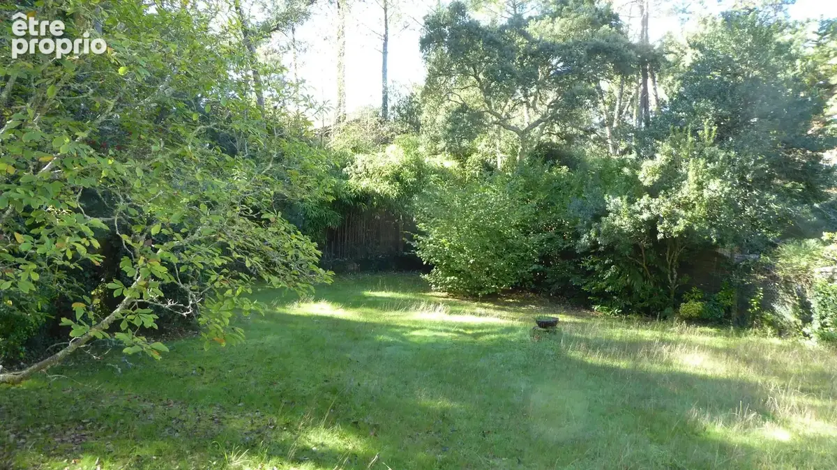 Maison contemporaine 200 m² avec T3 indépendant, piscine, terrain 1300 m²  proche lac  sans vis-à-vis  fort potentiel - photo 9
