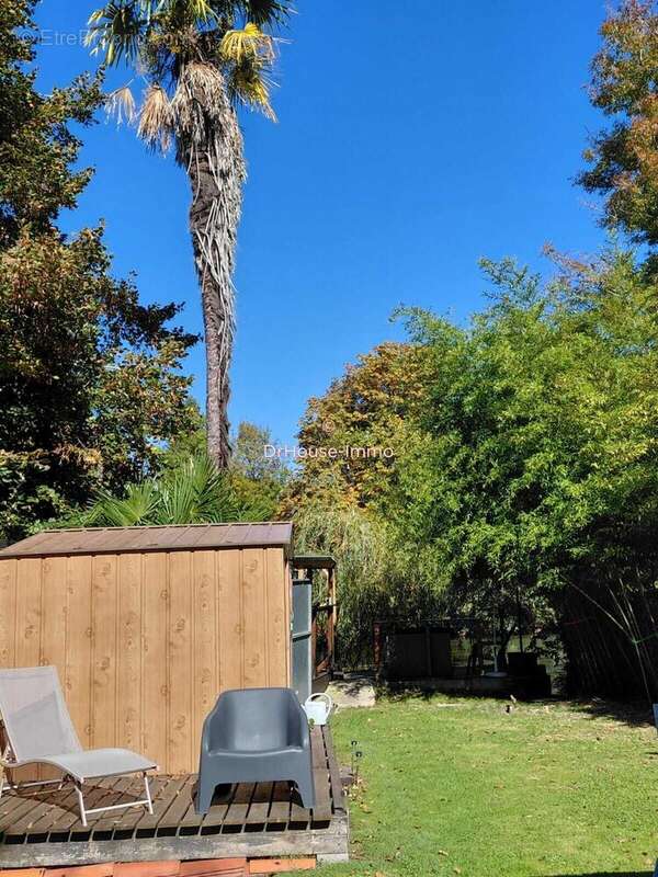 Maison à RUELLE-SUR-TOUVRE