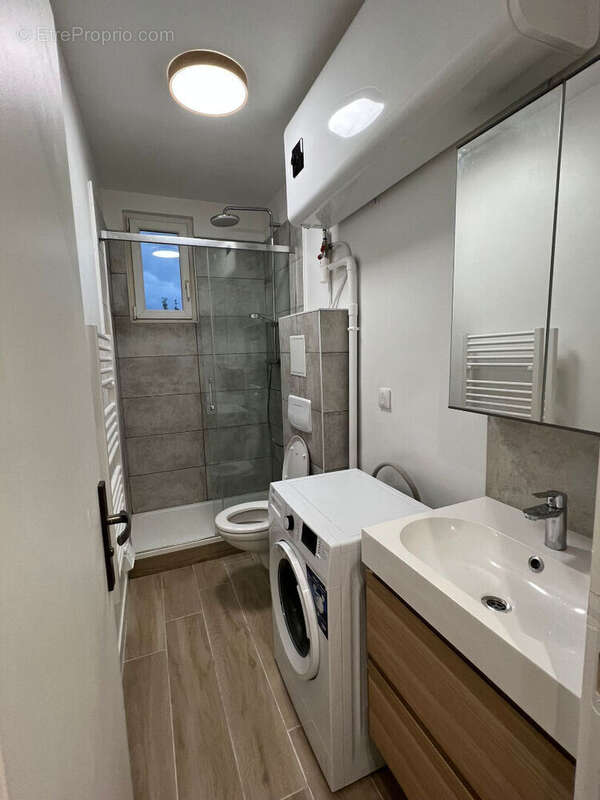 Appartement à AUBERVILLIERS