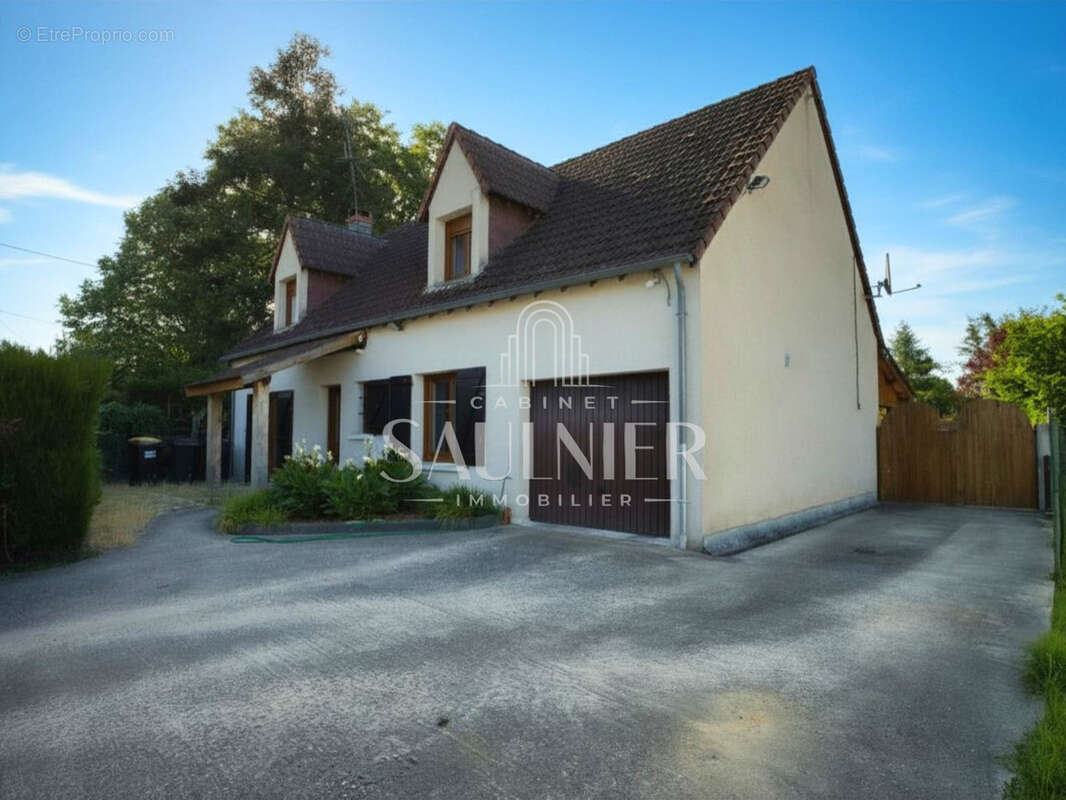 Maison à LA FERTE-BEAUHARNAIS