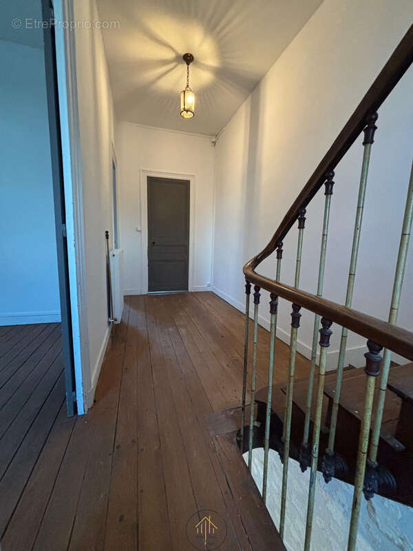 Maison à RUELLE-SUR-TOUVRE