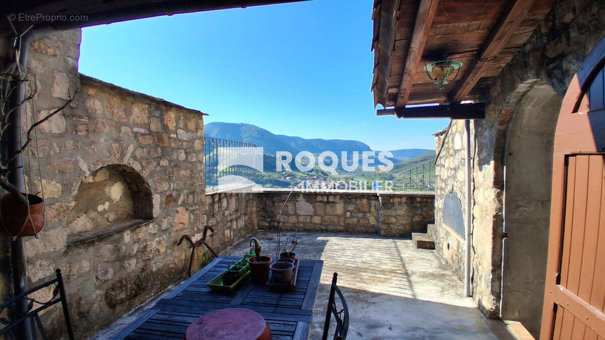 À vendre à Compeyre   Maison lumineuse de 115 m2 avec vue panoramique - photo 19