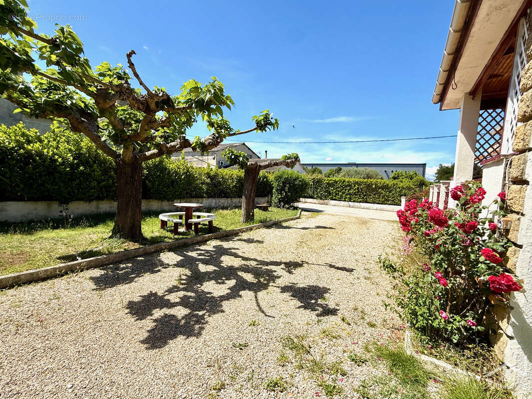 Maison à BOLLENE