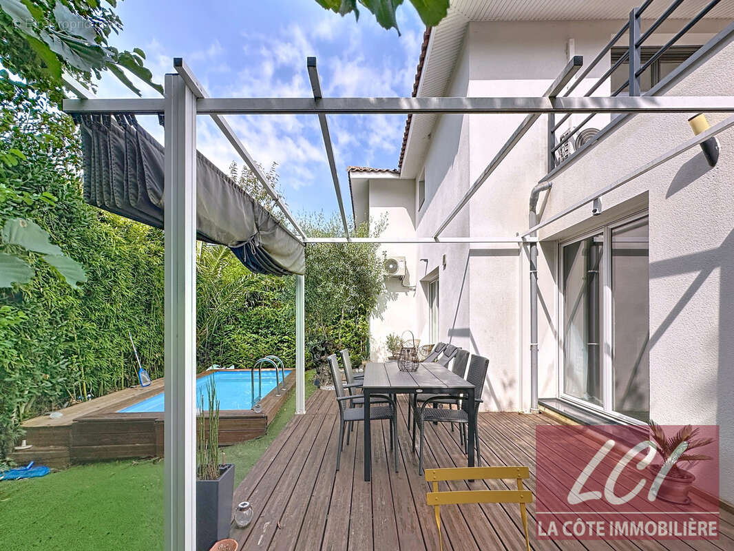 Maison à GUJAN-MESTRAS