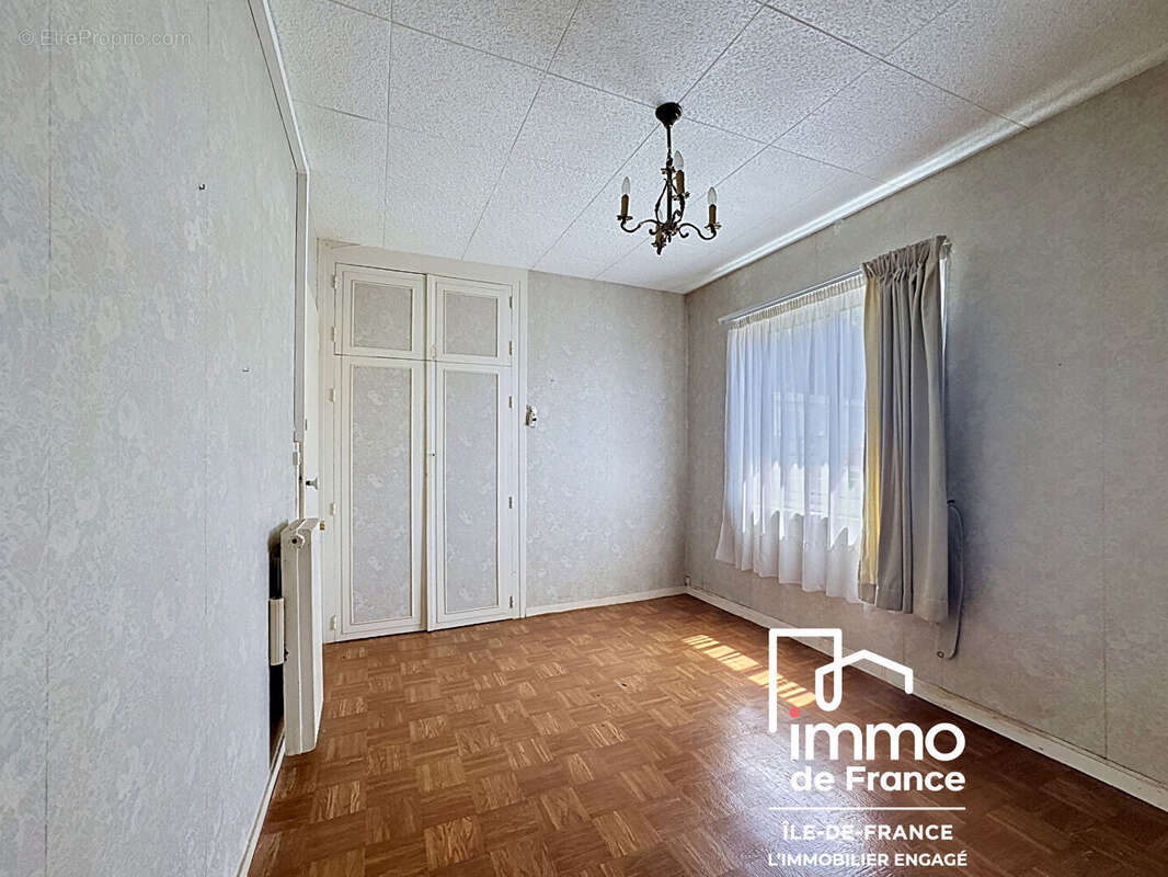Maison à LA LOUPE