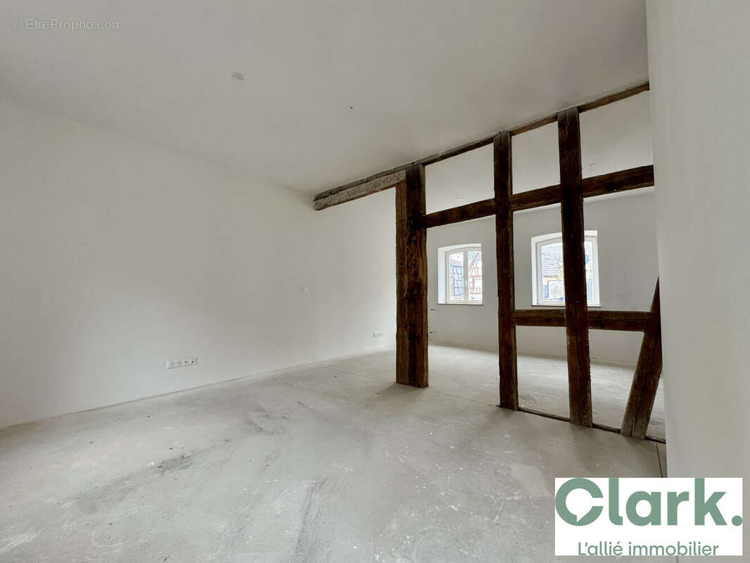 Espace salon deuis hall d&#039;entrée - Appartement à OBERHAUSBERGEN