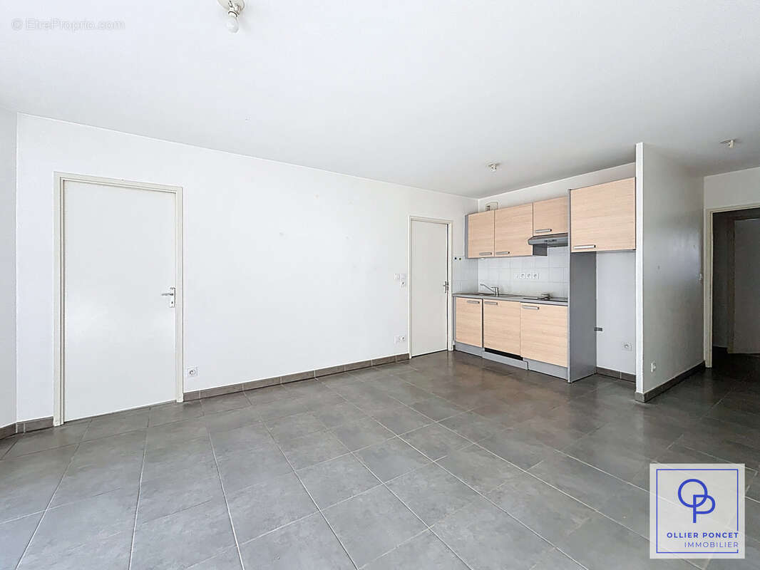 Appartement à LYON-8E