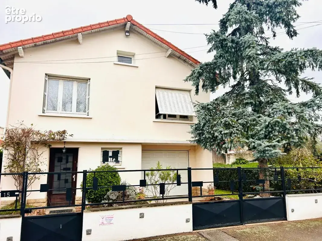 ROANNE Maison individuelle avec sous-sol complet sur terrain clos et arboré - photo 11