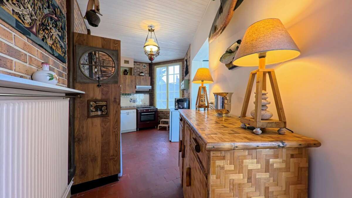 Maison à CHEVRY-COSSIGNY