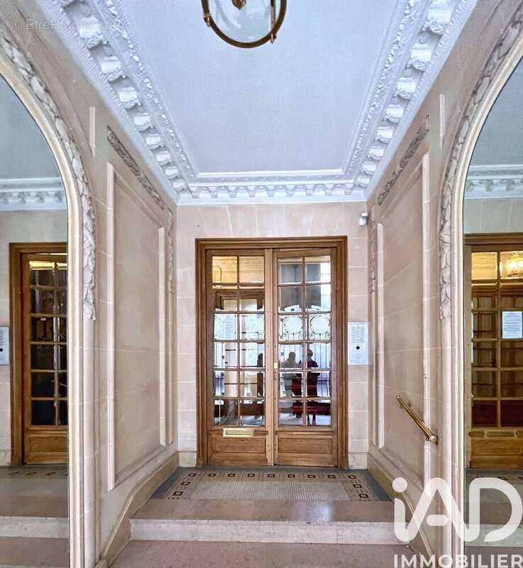 Photo 2 - Appartement à NEUILLY-SUR-SEINE